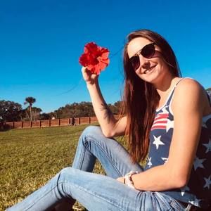 Meet your Posher, Alison